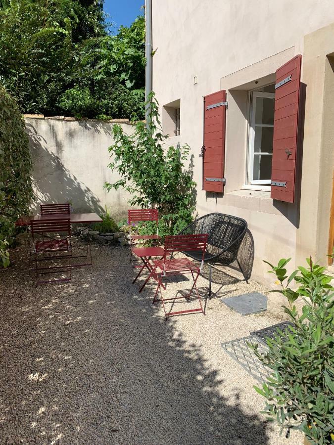 Les Cigales Vila LʼIsle-sur-la-Sorgue Exterior foto